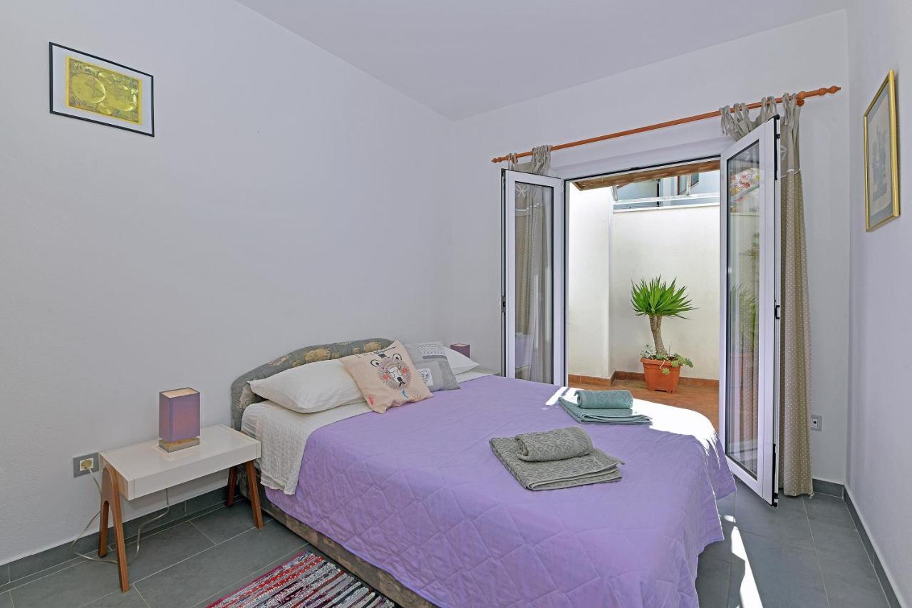 חוואר Apartments Biba Hvar מראה חיצוני תמונה