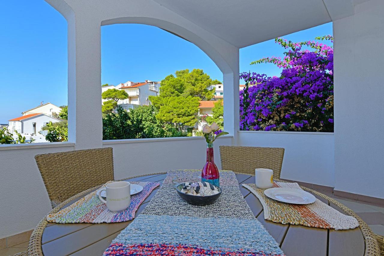 חוואר Apartments Biba Hvar מראה חיצוני תמונה