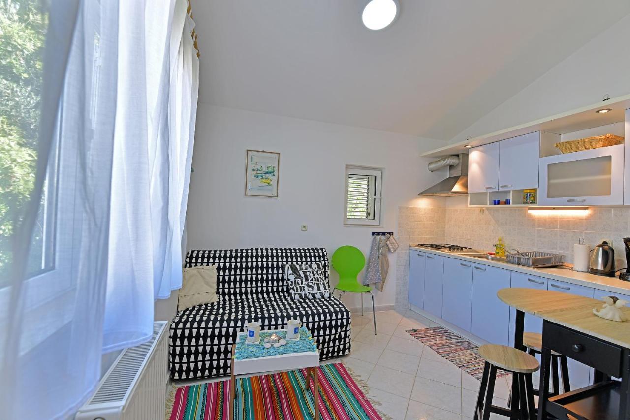 חוואר Apartments Biba Hvar מראה חיצוני תמונה
