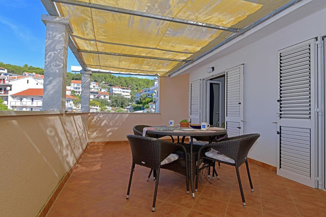 חוואר Apartments Biba Hvar מראה חיצוני תמונה