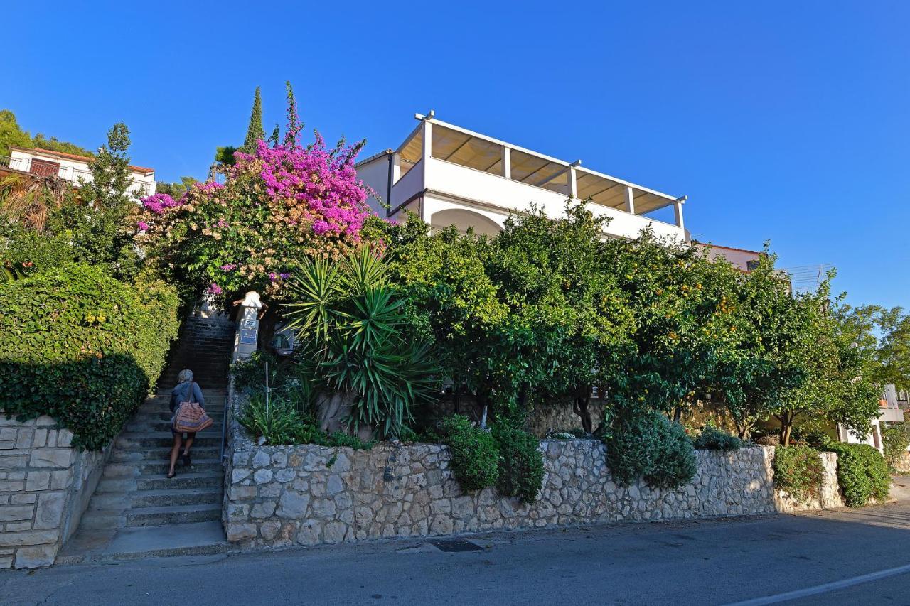 חוואר Apartments Biba Hvar מראה חיצוני תמונה