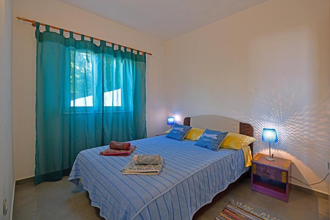 חוואר Apartments Biba Hvar מראה חיצוני תמונה
